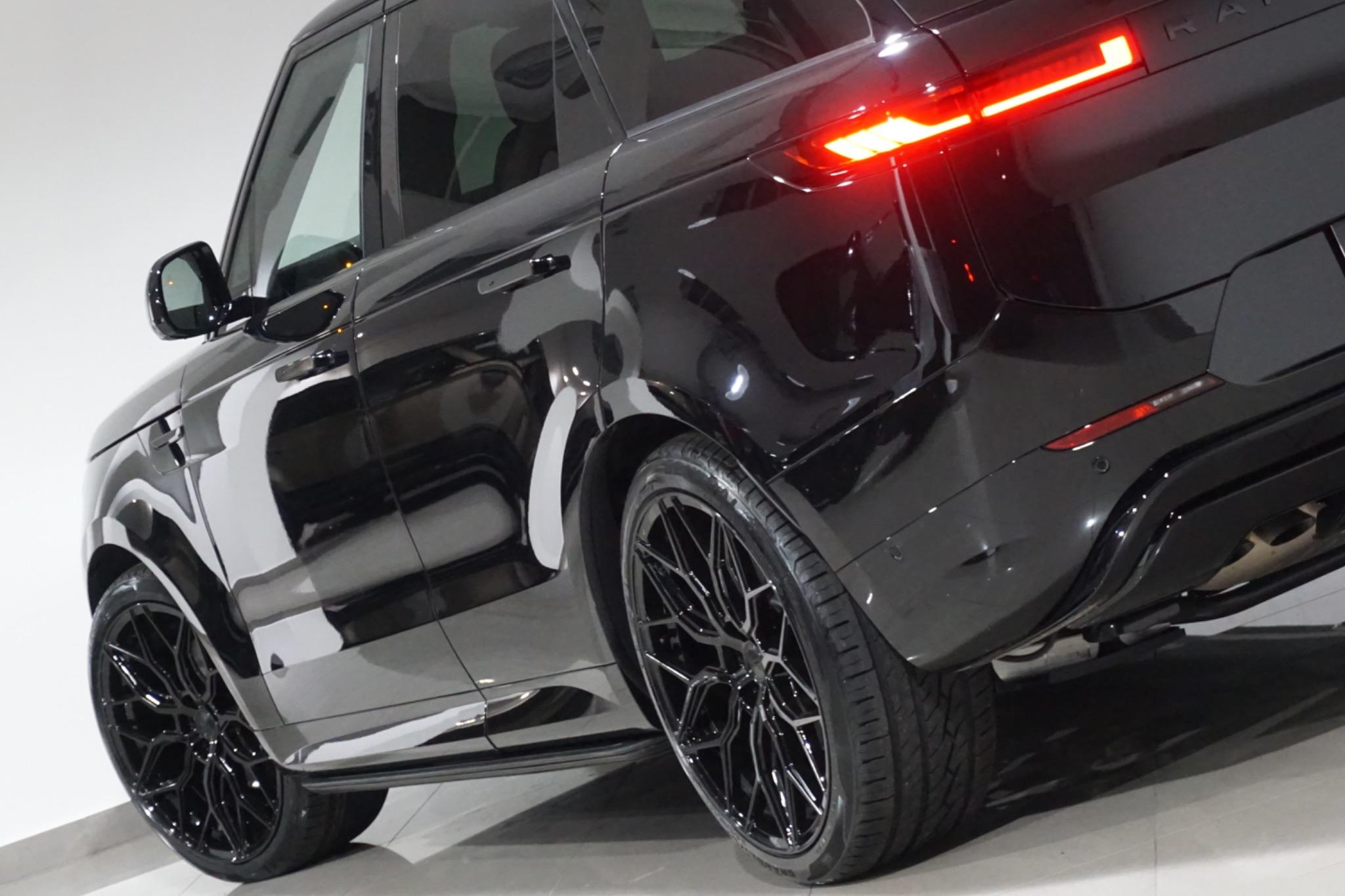 Land Rover Range Rover Sport 3.0 D300 MHEV Dynamic SE Auto 4WD Euro 6 (s/s) 5dr